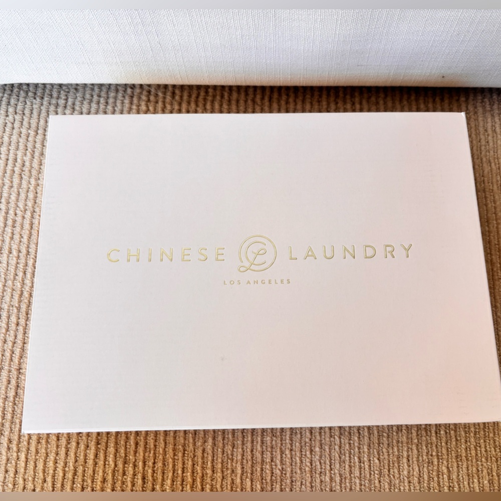 Chinese Laundry Skippy Platform Sandal - Picture 9 of 15